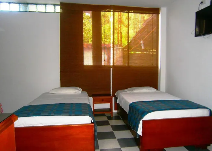 Hotel Shalom Phe Guaduas