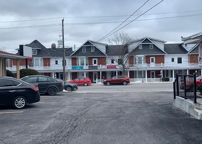 Lucien Motel