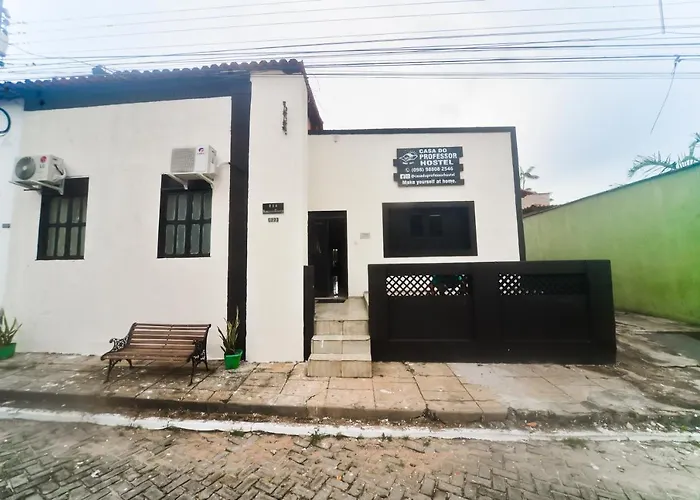 Casa do Professor Hostel