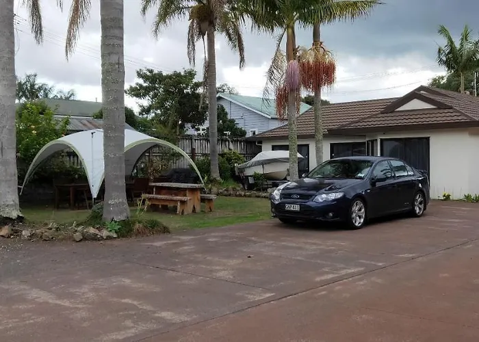 Cypress Court Motel