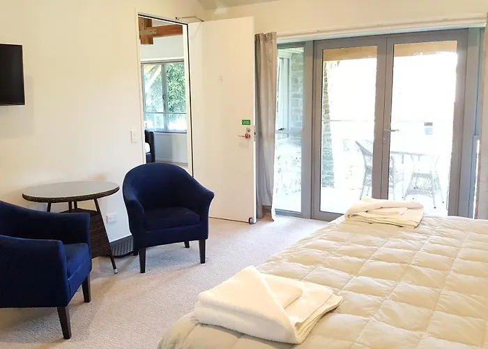 Golfcourse Road Chalets And Lodge