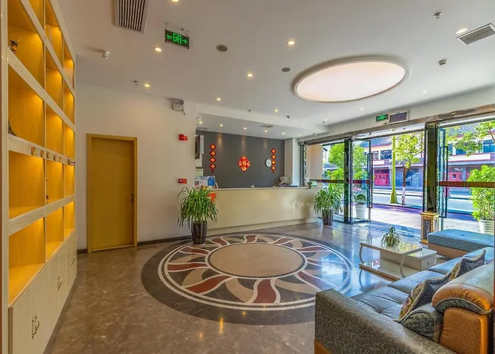 7Days Premium Xichang Torch Plaza Qionghai Wetland Park Branch