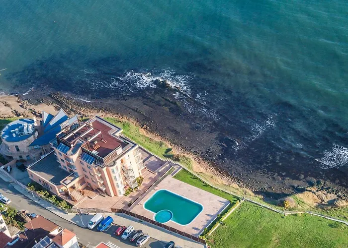 Neven Hotel